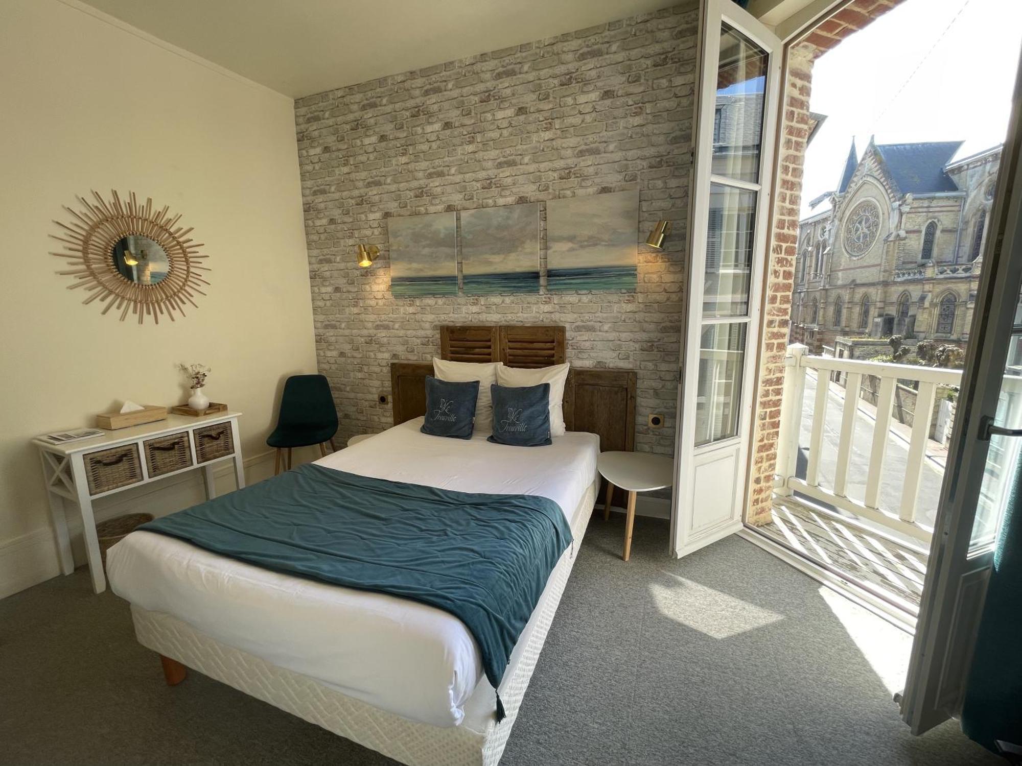 Le Trouville - Hotel De Charme Exterior photo
