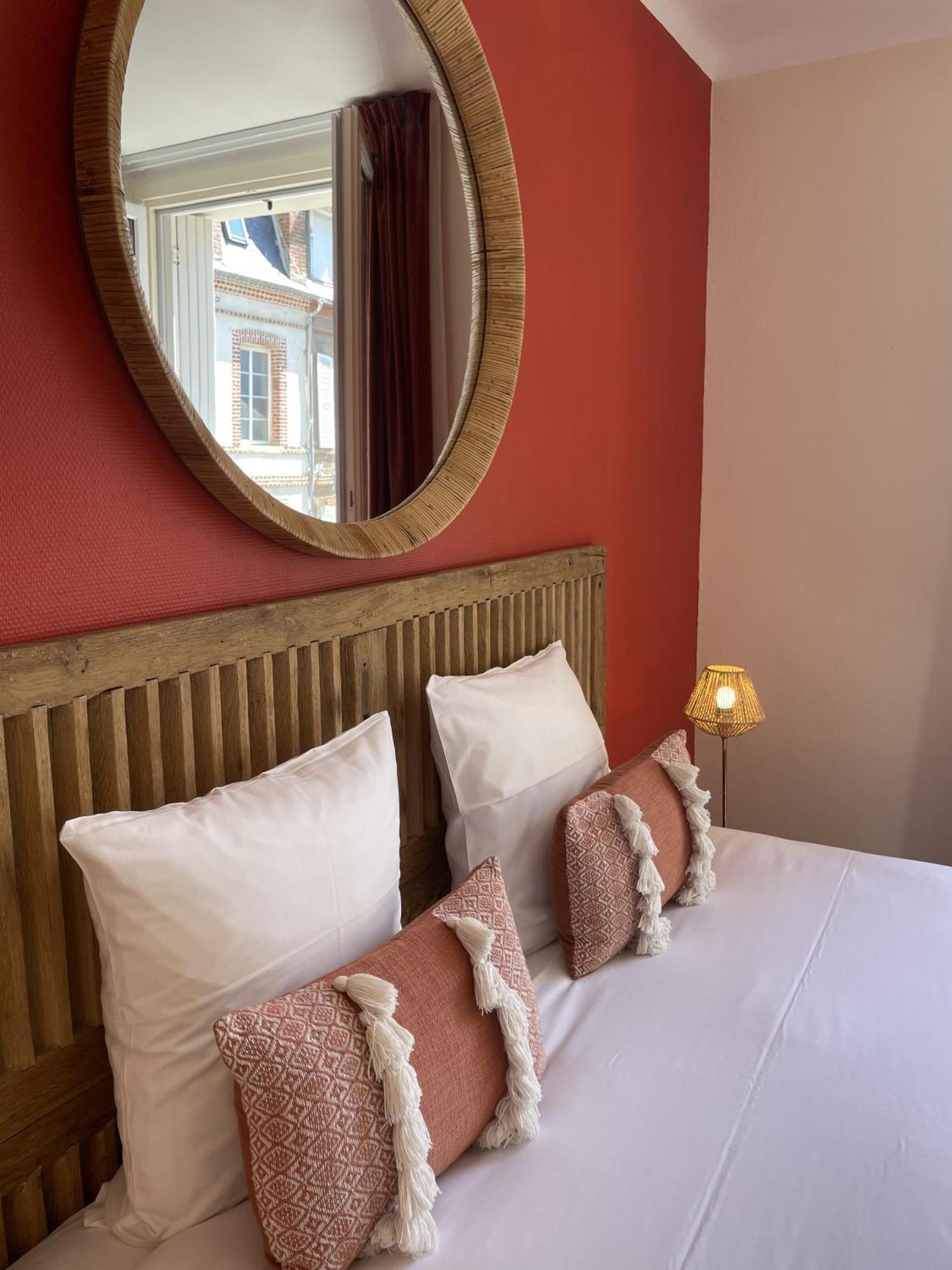 Le Trouville - Hotel De Charme Exterior photo